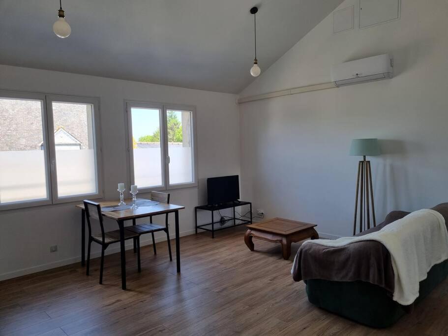 Grand Appartement, Lumineux Miniac-Morvan Buitenkant foto