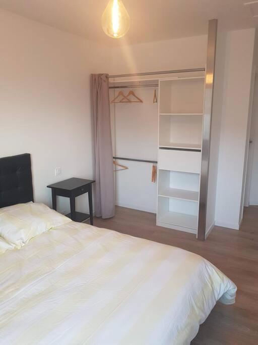 Grand Appartement, Lumineux Miniac-Morvan Buitenkant foto